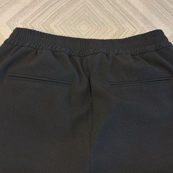Ann Taylor Women’s Black Elastic Waist Dress Pant Joggers w/ Faux Leather Trim - Picture 6 of 9